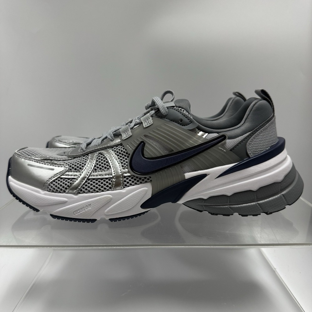 Brand New Nike V2K Run Wolf Grey Midnight Navy Blue HJ4497-002 Men's Size 11